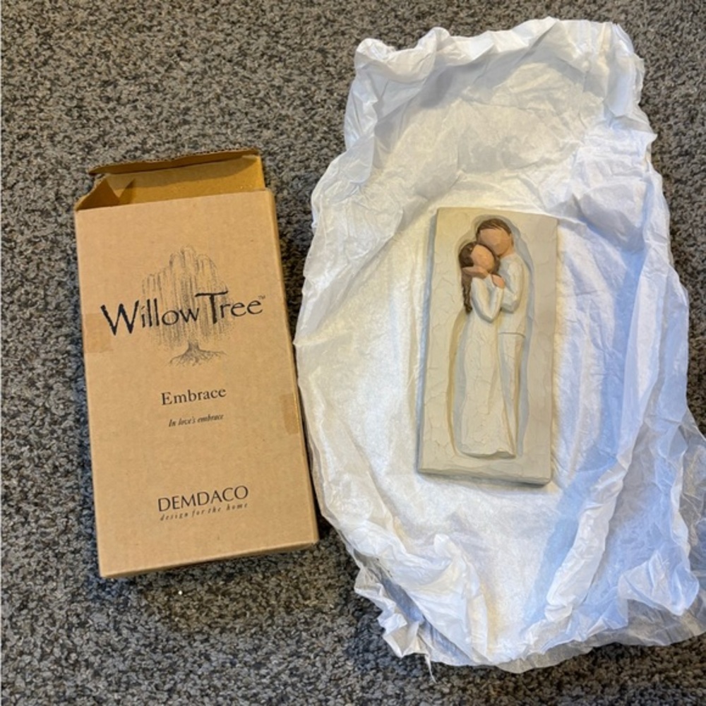 Willow Tree Embrace Wall Plaque